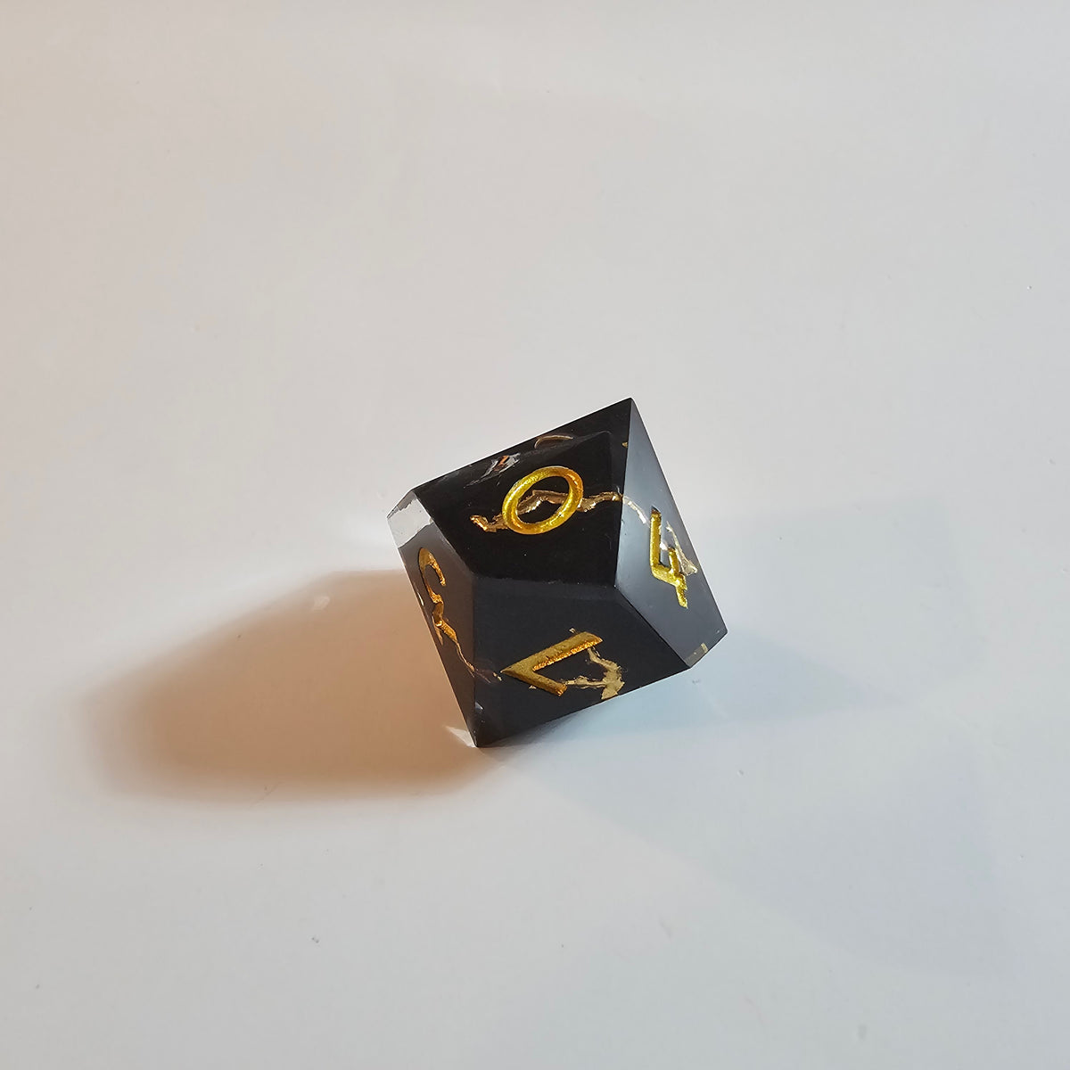 Gold Eclipse Sharp Edge Resin Dice Set