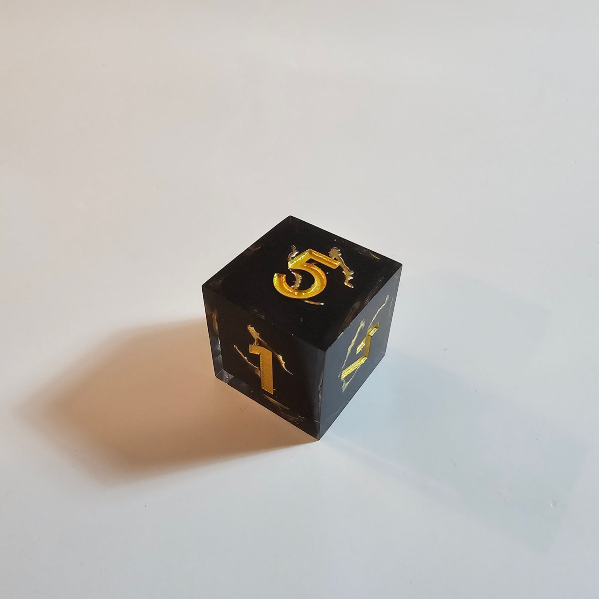 Gold Eclipse Sharp Edge Resin Dice Set
