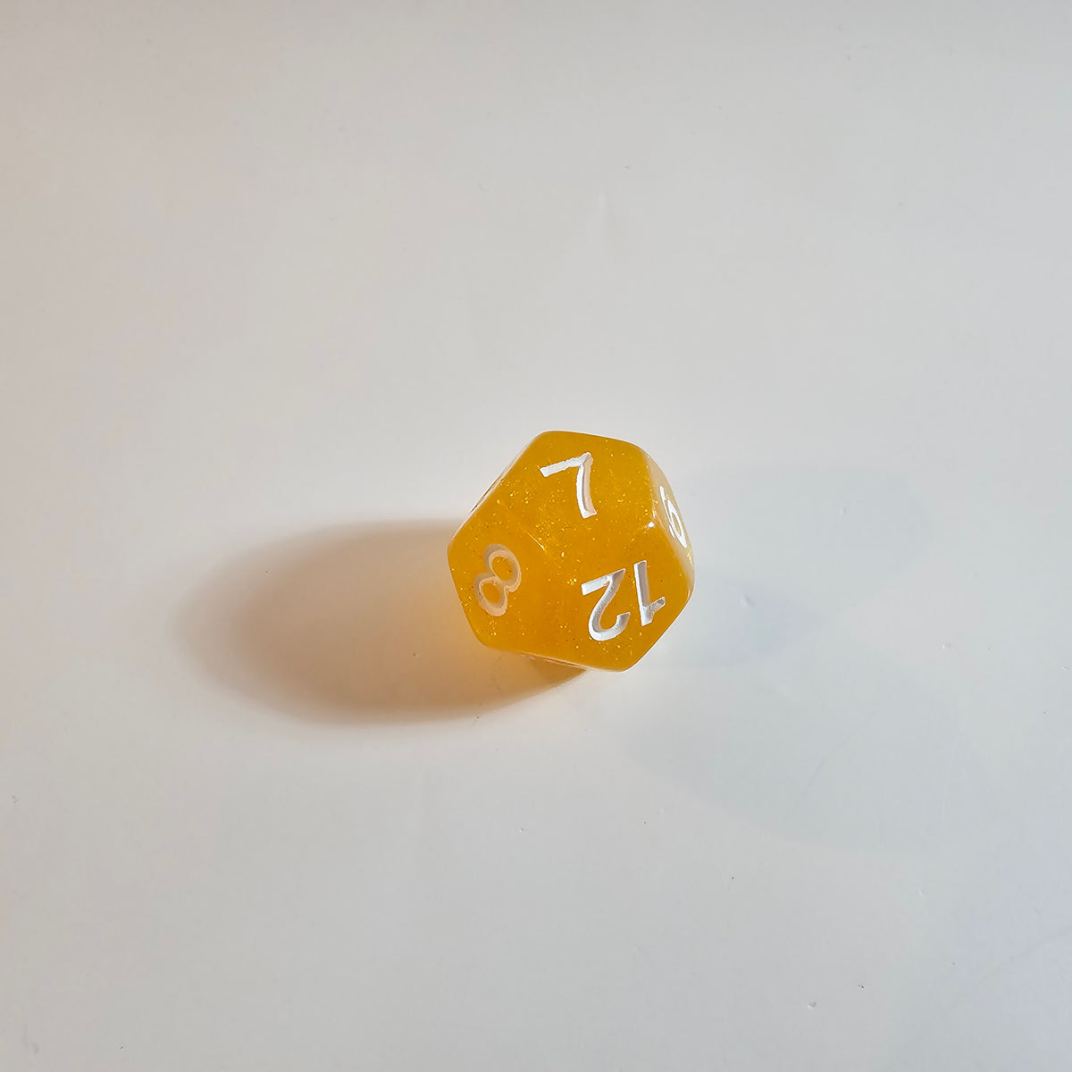 Honeygold Acrylic Dice Set