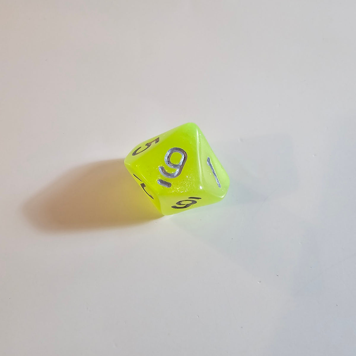 Sparkling Glowvine Acrylic Dice Set