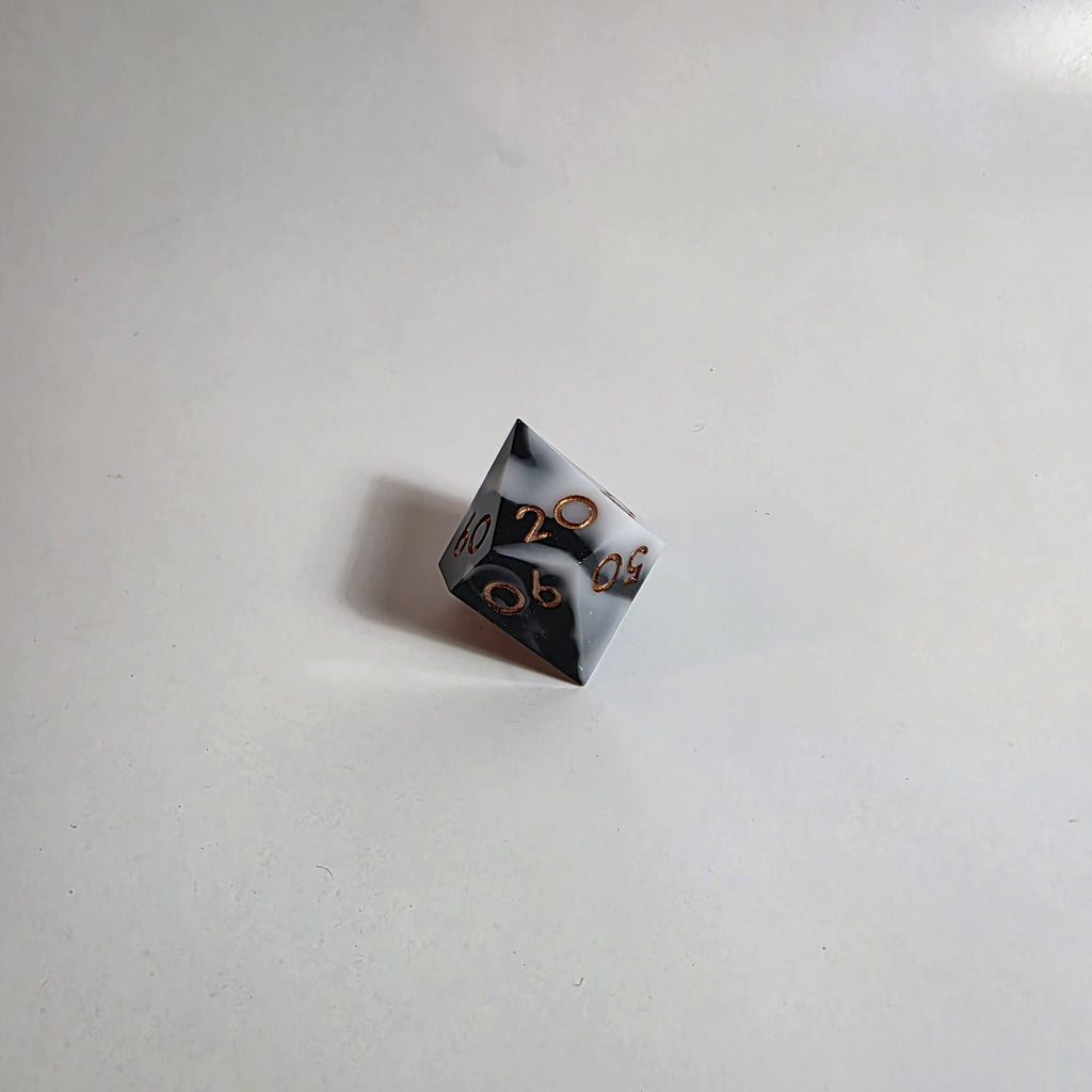 Creeping Shadow Sharp Edge Resin Dice Set