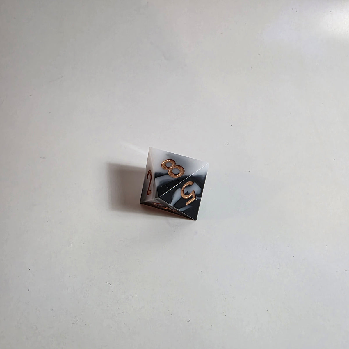 Creeping Shadow Sharp Edge Resin Dice Set