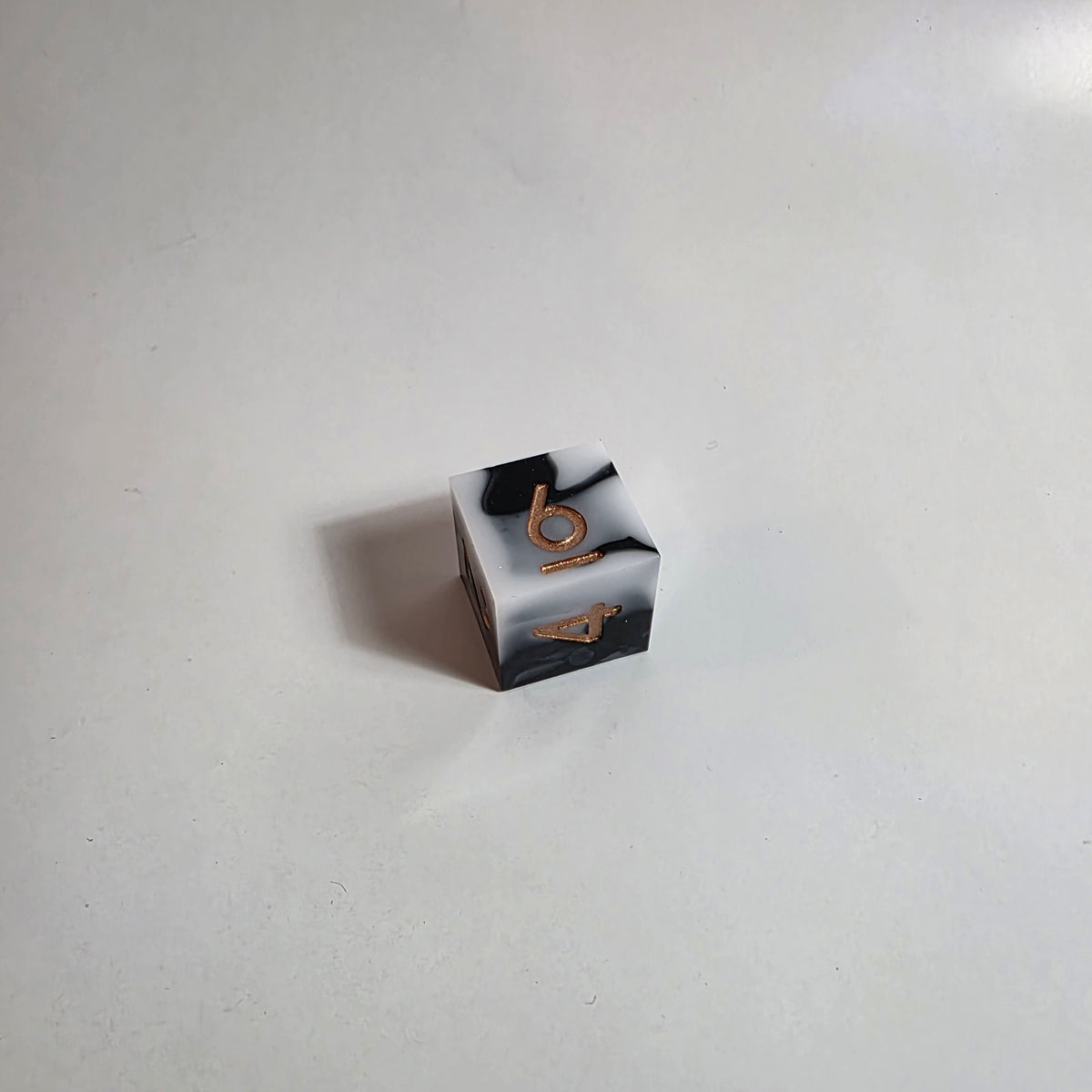 Creeping Shadow Sharp Edge Resin Dice Set