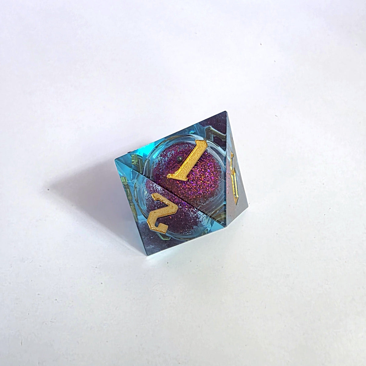 Pearl Current Liquid Core Resin Dice Set