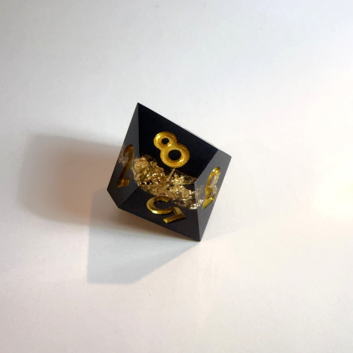Gold Banded Sharp Edge Resin Dice Set